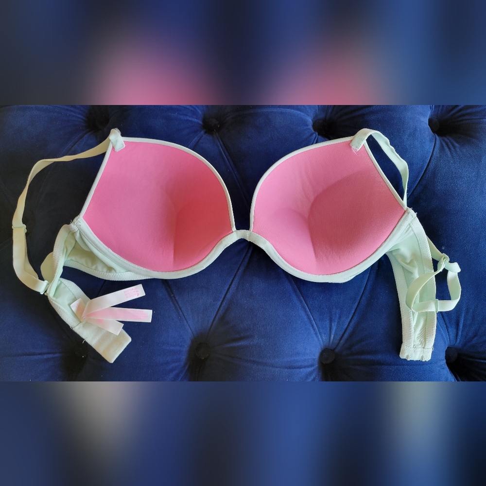 VS Bra - Picture 2 of 5